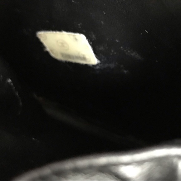 CHANEL  LAMBSKIN VANITY  CASE VGC - Picture 5 of 8